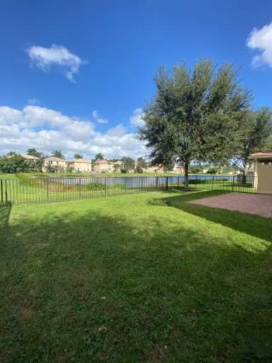 Main picture of 7963 Red Mahogany Rd