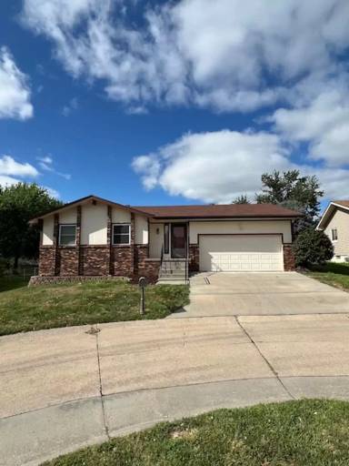 Main picture of 15112 Hillside Ct