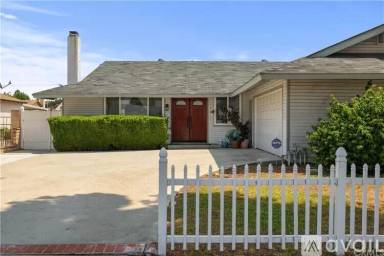 Main picture of 520 S Darney Ave