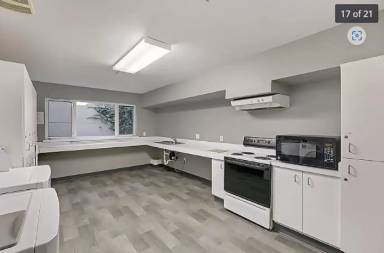 Main picture of 4548 20th Ave NE