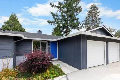 Main picture of 885 SE Lambert Cir