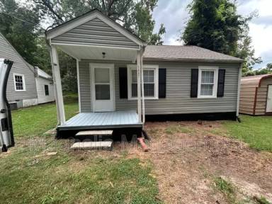 Main picture of 1811 Colonial Ave