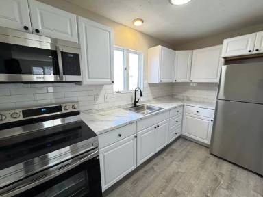 Main picture of 547 Naugatuck Ave