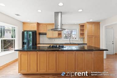 Main picture of 937 Curtner Ave