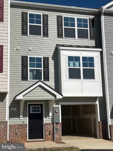 Main picture of 91 Olga Dr