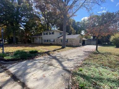 Main picture of 2109 Villaret Dr SW