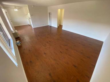 Main picture of 6450 Lincoln Ave