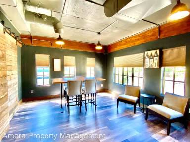 Main picture of 3905 Martin Way E