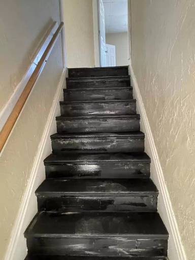 Main picture of 2228 1/2 Washington Ave