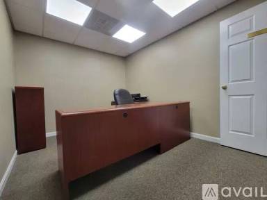 Main picture of 1B Commons Dr
