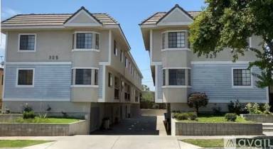 Main picture of 325 N 1st St