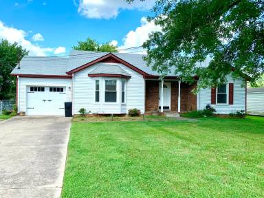 Main picture of 917 Arrow Cir