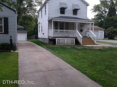 Main picture of 4983 Henry St