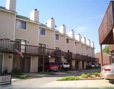 Main picture of 1521 E Ocean View Ave