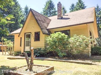 Main picture of 6243 Shincke Rd NE