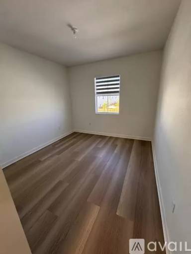 Main picture of 2771 SE 25th Ave