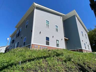 Main picture of 422 E 11th Ave