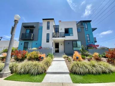 Main picture of 6437 W 86th Pl