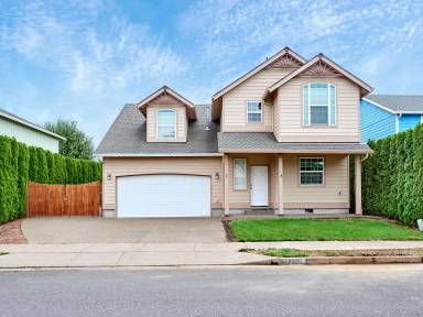 Main picture of 4956 Evie Jean St NE