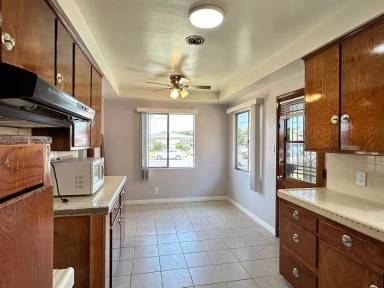 Main picture of 544 W 120th St