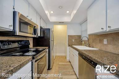 Main picture of 1261 E Shadow Ridge Dr