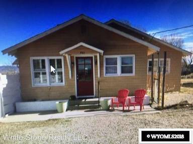 Main picture of 703 S River St