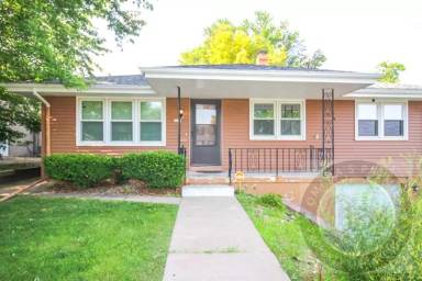 Main picture of 4405 Spring St