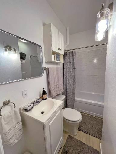 Main picture of 4091 Greenwood Rd