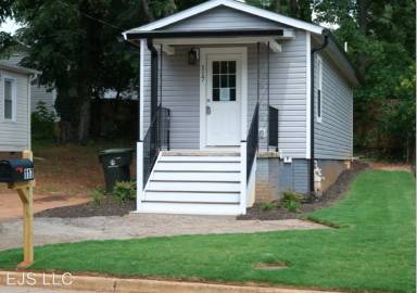 Main picture of 117 Rebecca St
