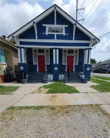 Main picture of 8403 Apricot St