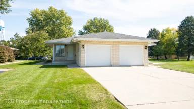 Main picture of 1404 State St