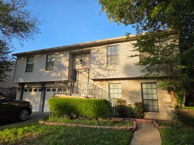 Main picture of 8410 Pine Falls Dr