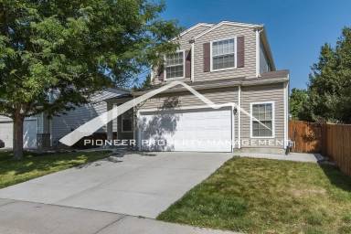 Main picture of 2923 S Deframe Way