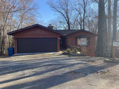 Main picture of 14 Shanklin Dr