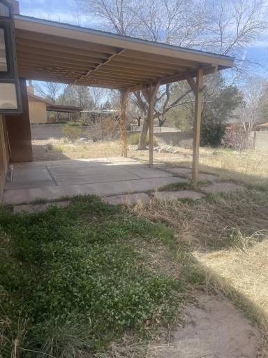 Main picture of 5309 Carruthers St NE