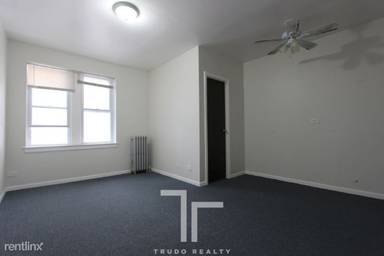 Main picture of 5710 N Winthrop Ave