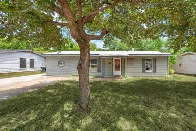 Main picture of 4320 Strohl St