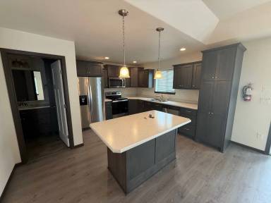 Main picture of 3709 32nd St S