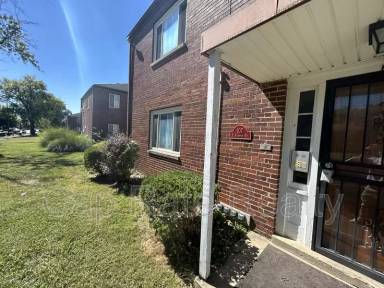 Main picture of 107 N Hampton Rd