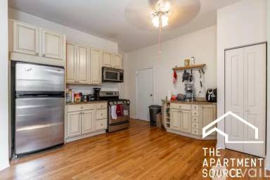 Main picture of 2529 N Ashland Ave