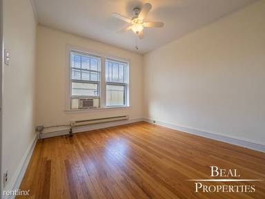 Main picture of 1127 W Oakdale Ave