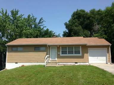 Main picture of 6008 E 149th St
