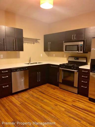 Main picture of 2631 Wilkens Ave