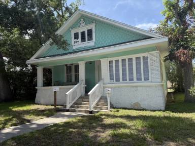Main picture of 66 Lemon St