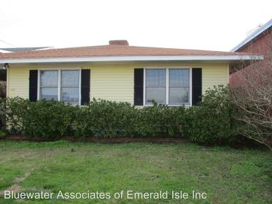Main picture of 112 E Fort Macon Rd
