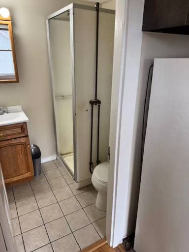 Main picture of 38 Oak St
