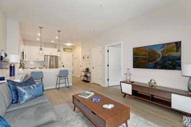 Main picture of 155 Avenue F