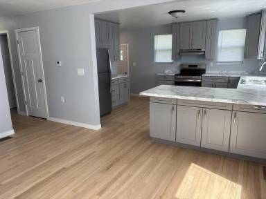Main picture of 1095 3rd St