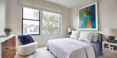 Main picture of 165 Avenue F