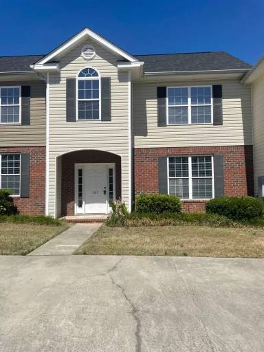 Main picture of 327 Hogan Way